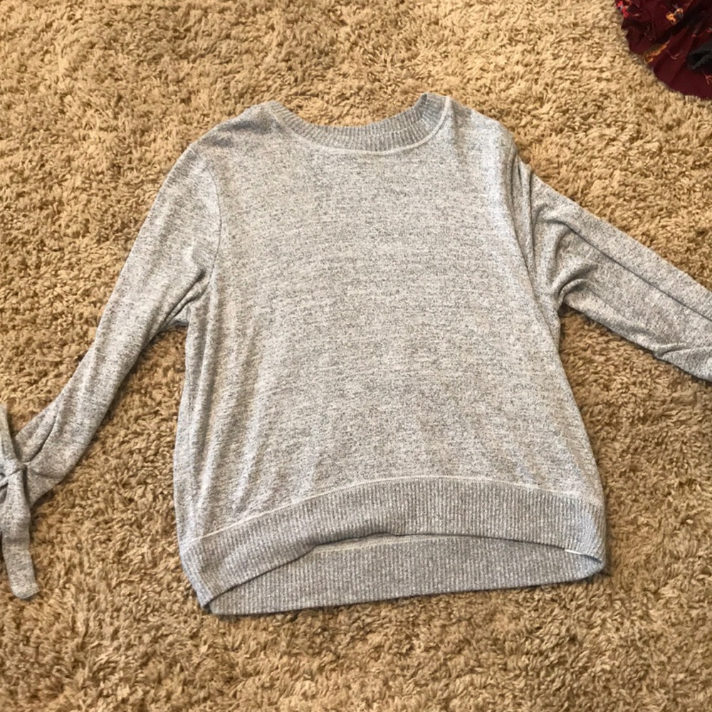 Abercrombie and Fitch Grey Bow Sleeved Sweater.